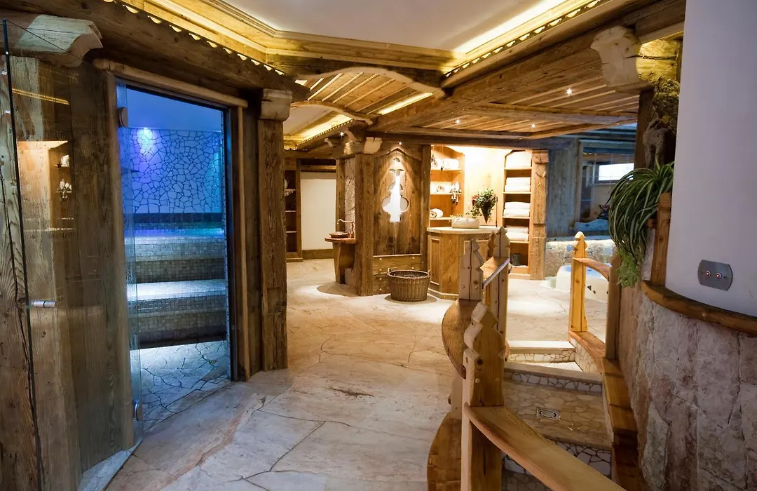 Wellness Hotel Dolomia-1
